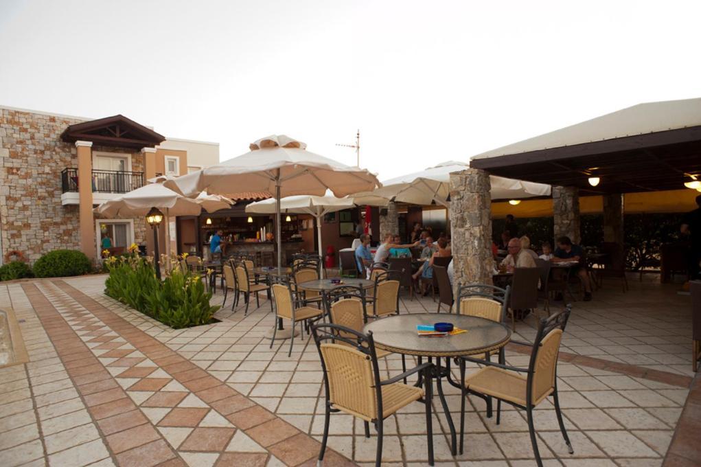 Lito Beach Hotel Йеранион Экстерьер фото