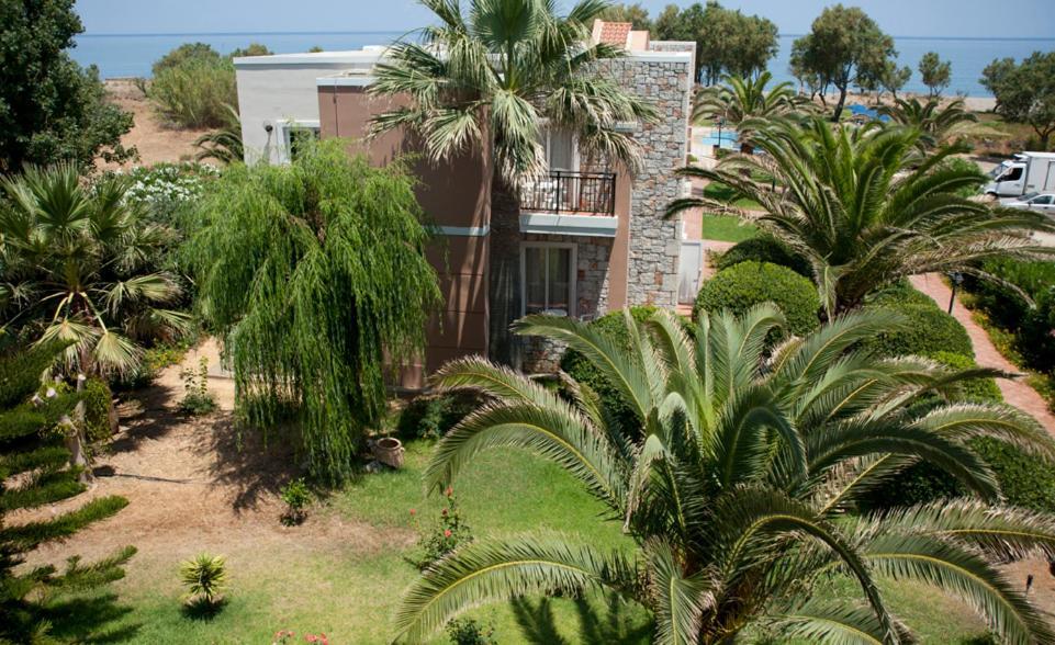 Lito Beach Hotel Йеранион Экстерьер фото